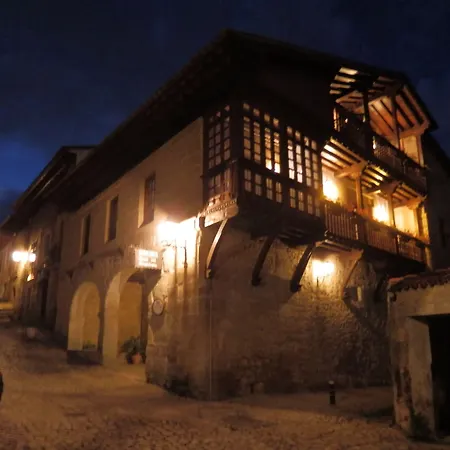 La Casa Del Organista 3* Santillana del Mar