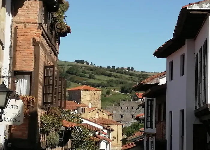 La Casa Del Organista Santillana del Mar